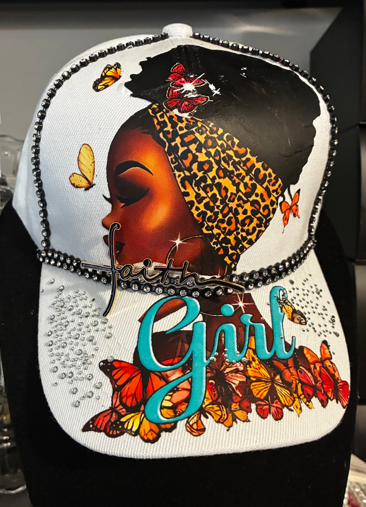 The inspirational theme crowns