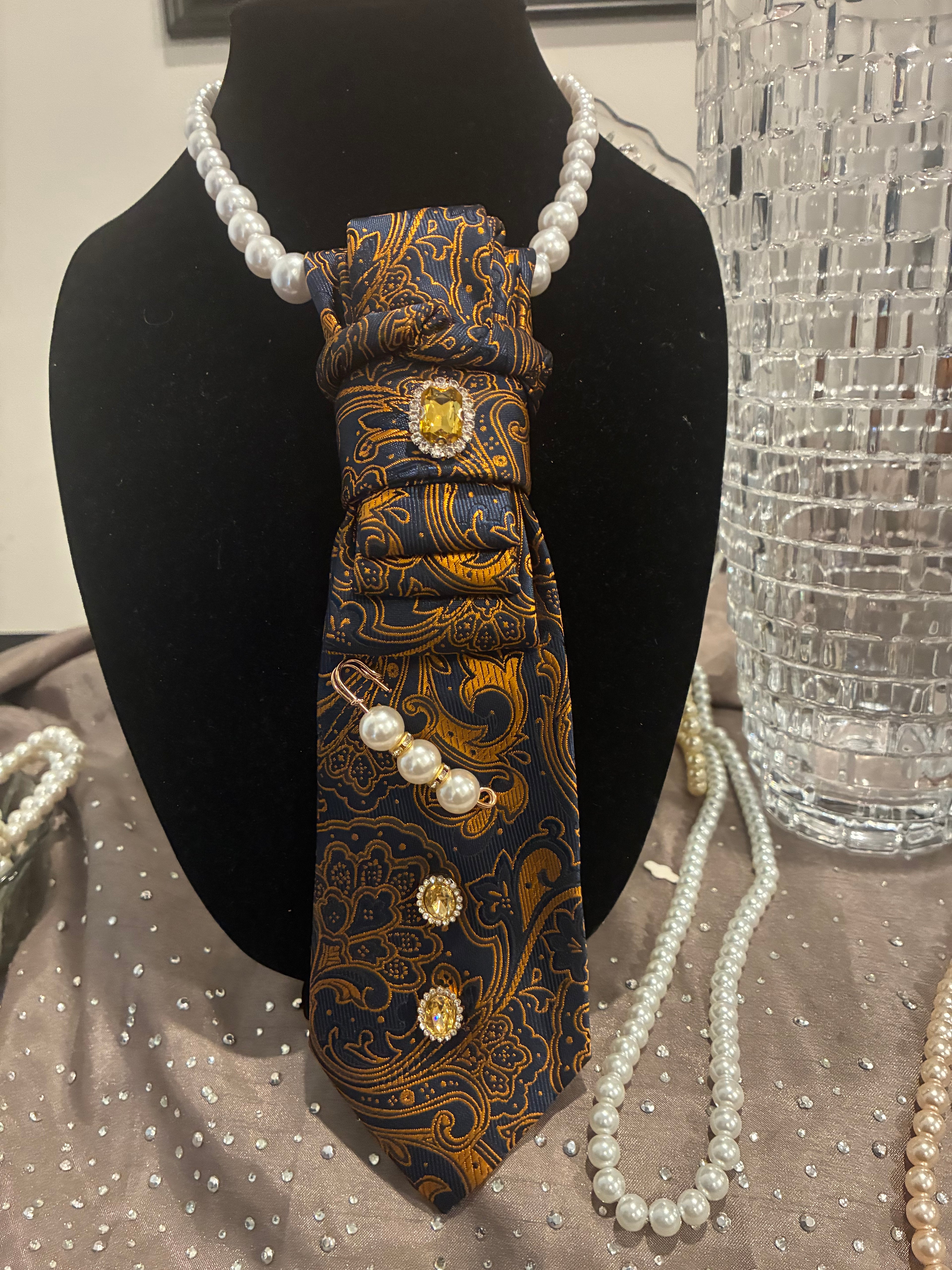 The Silk Chic Tie