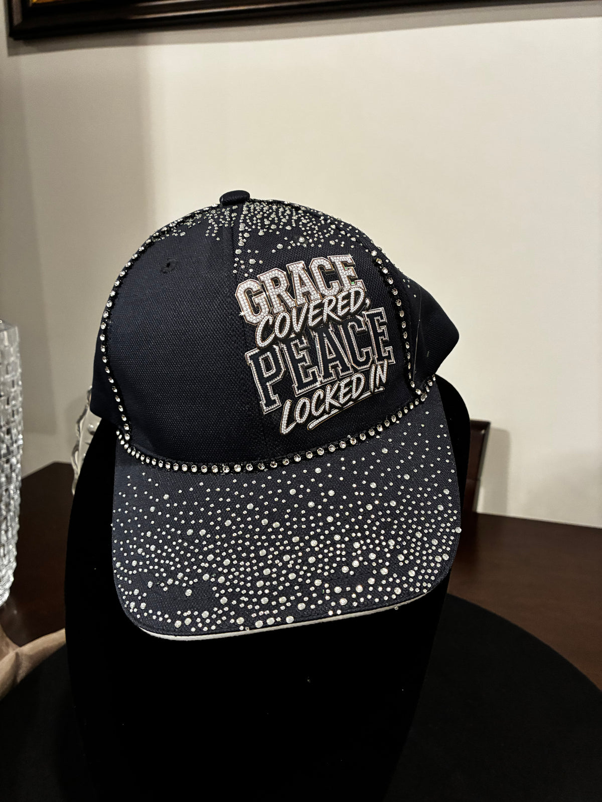 The inspirational theme Crowns