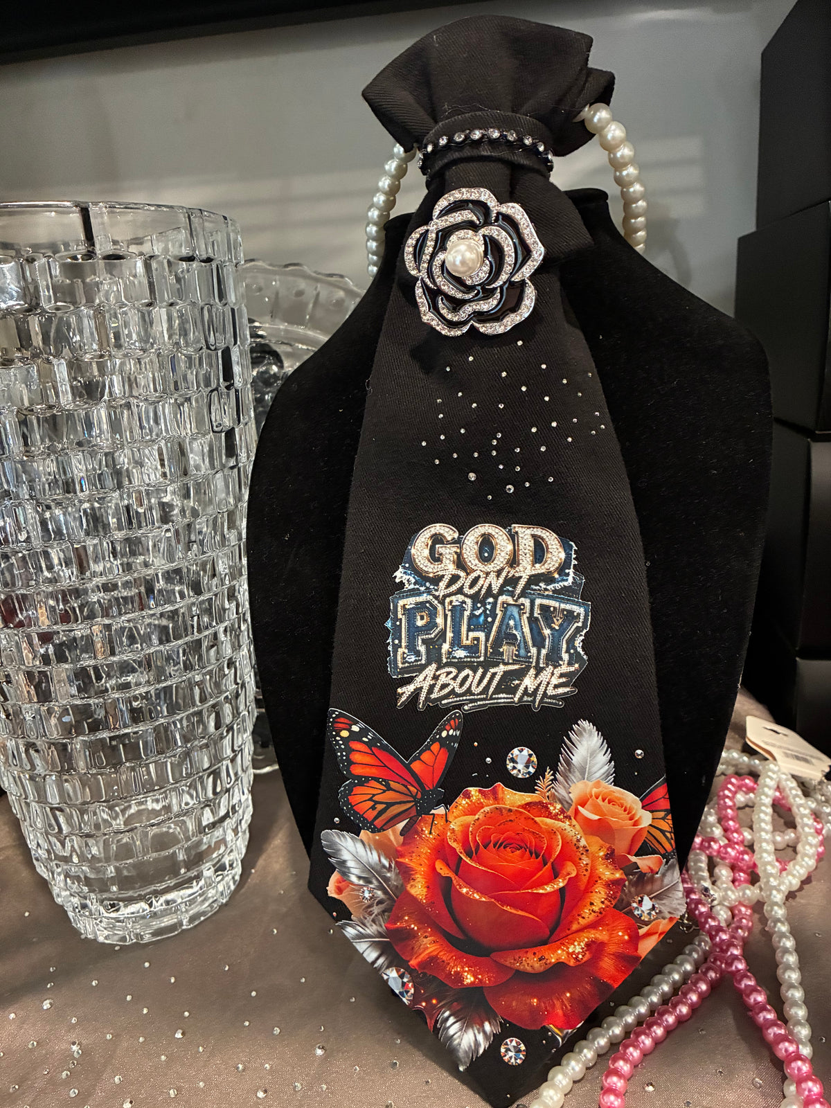 The inspirational theme tie