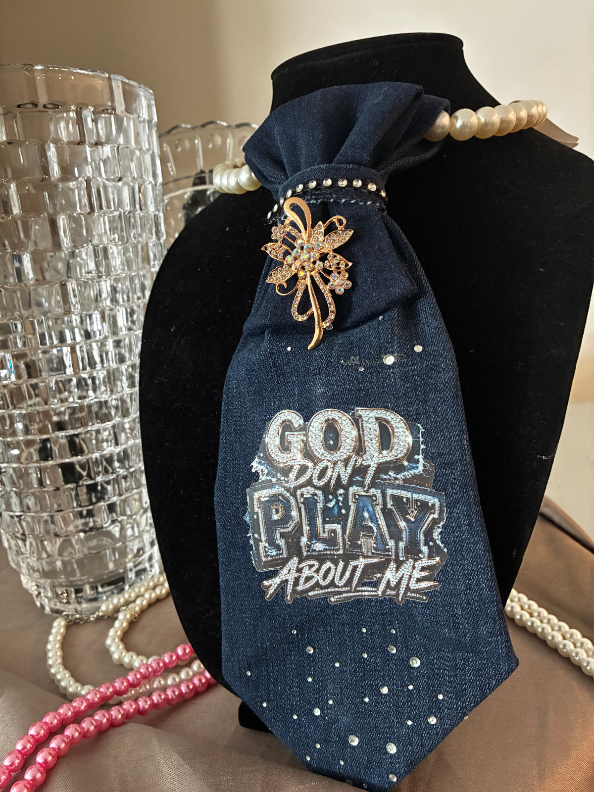 The inspirational theme tie