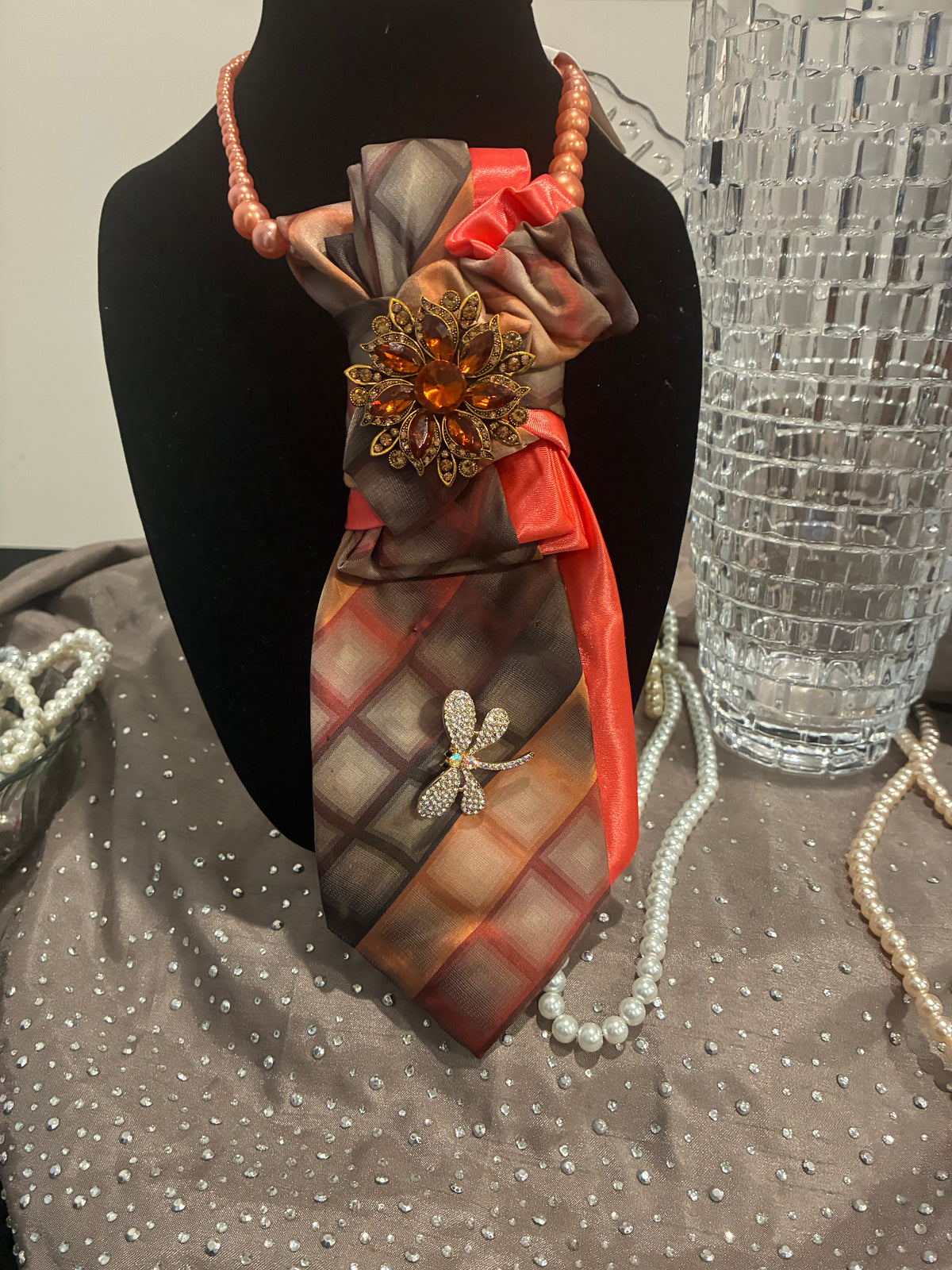 The chic double tie