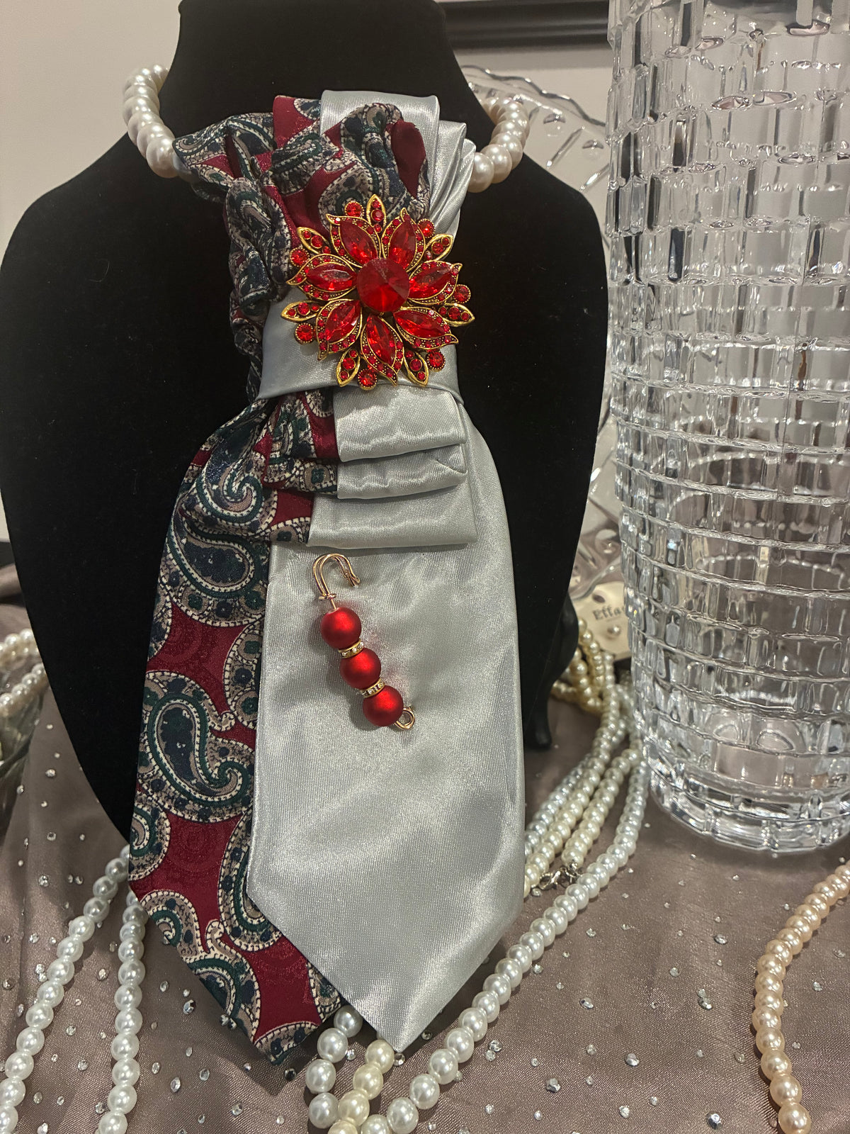 The chic double tie